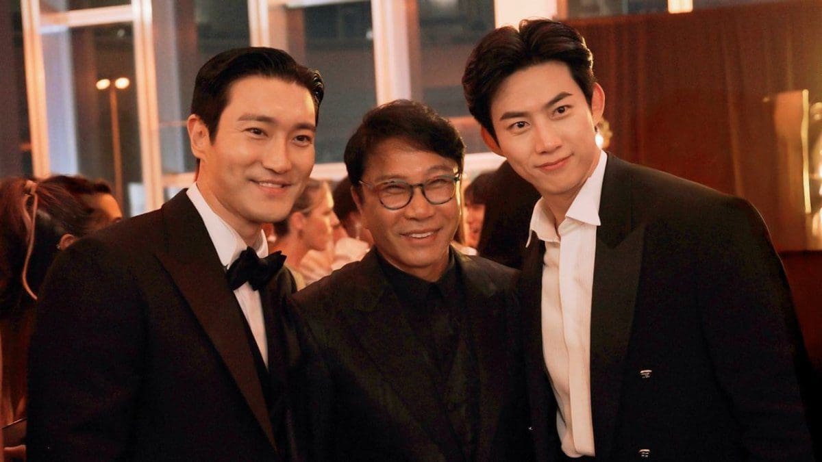 A2O MAY performing at Lee Soo Man documentary premiere