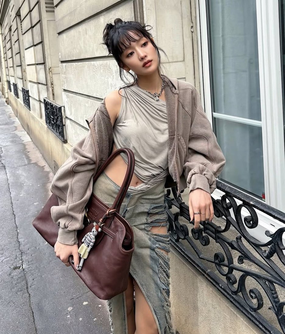 Minnie GIDLE edgy fashion Instagram post