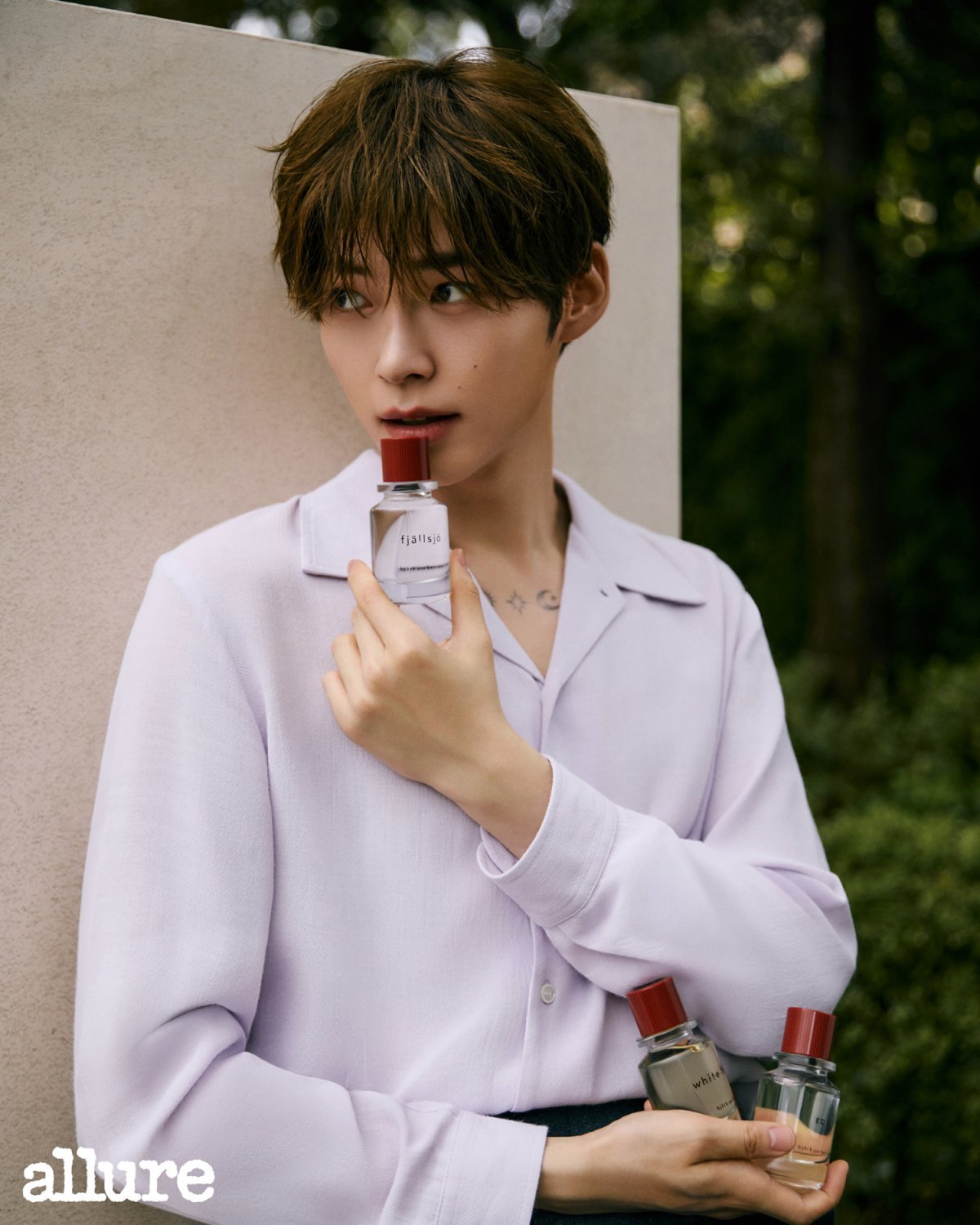 Sung Hanbin models refined summer style for Björk and Berries.
