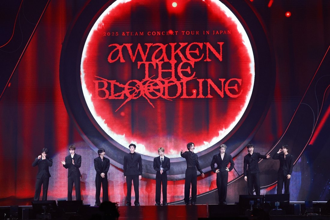&TEAM performing live at AWAKEN THE BLOODLINE Asia tour opening in Nagoya