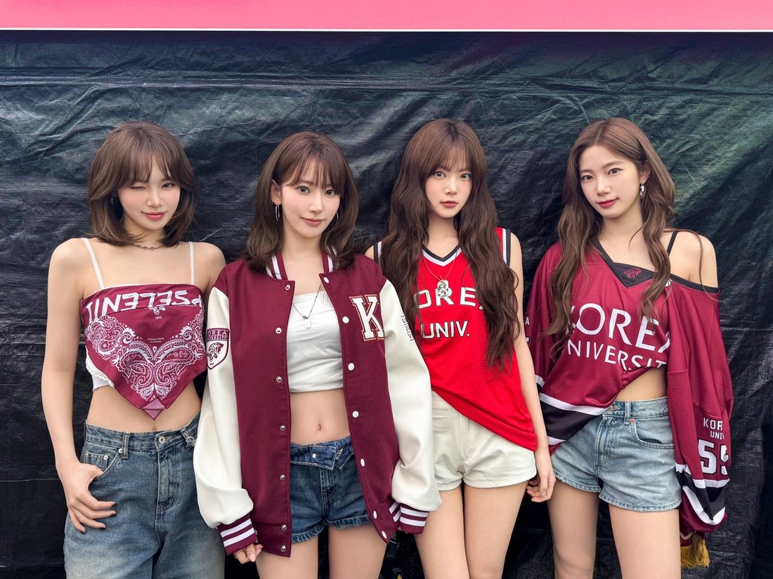 IVE performing at Yonsei University Festival - image via official Instagram