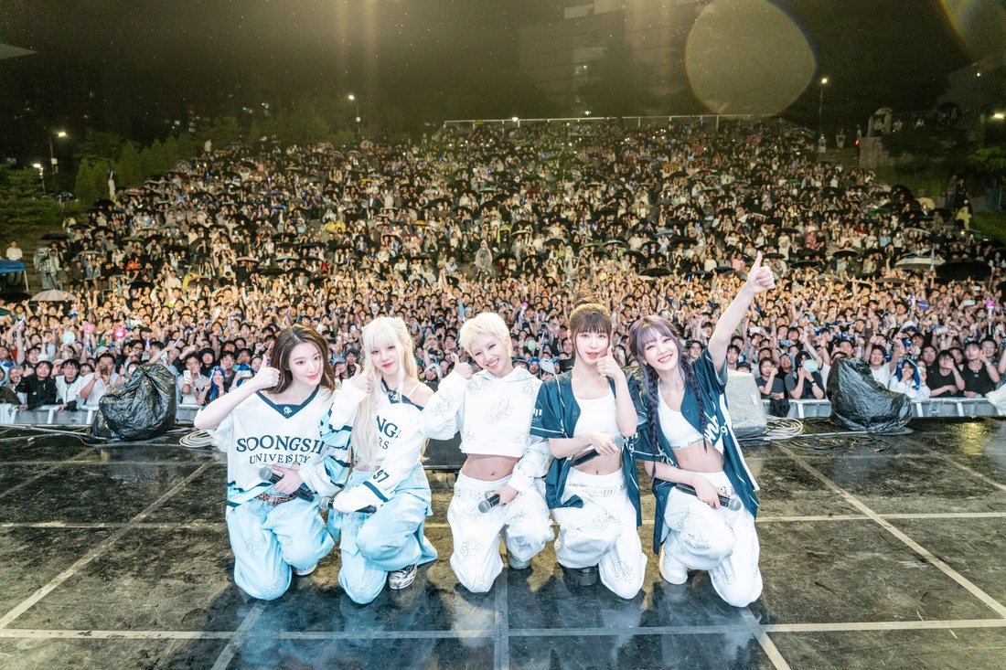 GIDLE captivating university festival audience