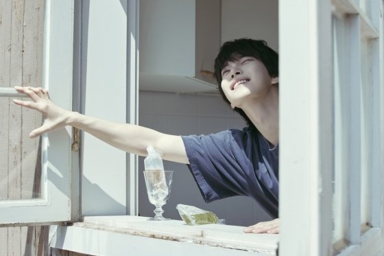 Doyoung Soar music video scene