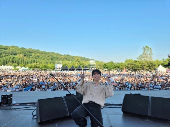 Kihyun performing at PEAK Festival 2025 in Seoul