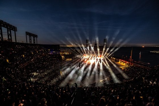 Stray Kids thank fans at their sold-out Oracle Park concert. Photo courtesy of JYP Entertainment.