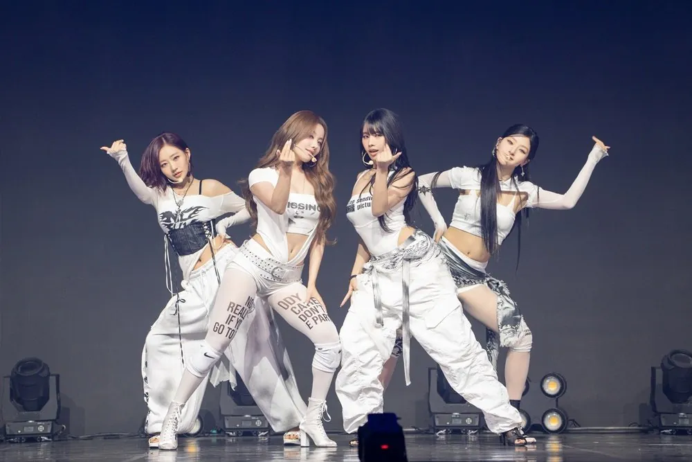 KISS OF LIFE performs 'Lips Hips Kiss' during Seoul showcase.