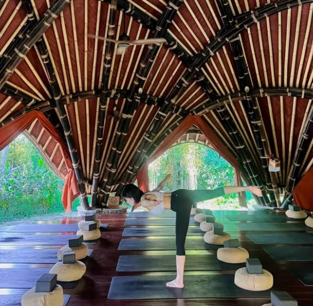 Kwon Eunbi performing yoga in Bali