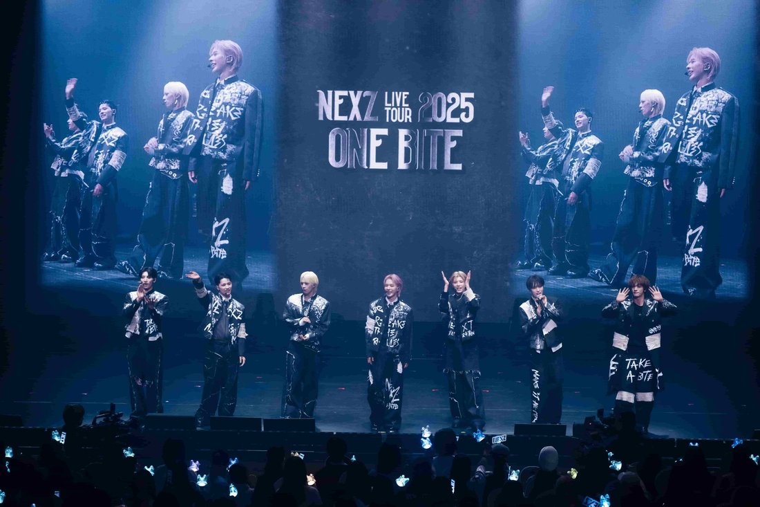 NEXZ performing at their debut live tour in Kanagawa, Japan. (Source: JYP Entertainment/Sony Music Labels Inc.)